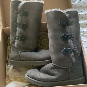 Ugh Bailey Button Tall